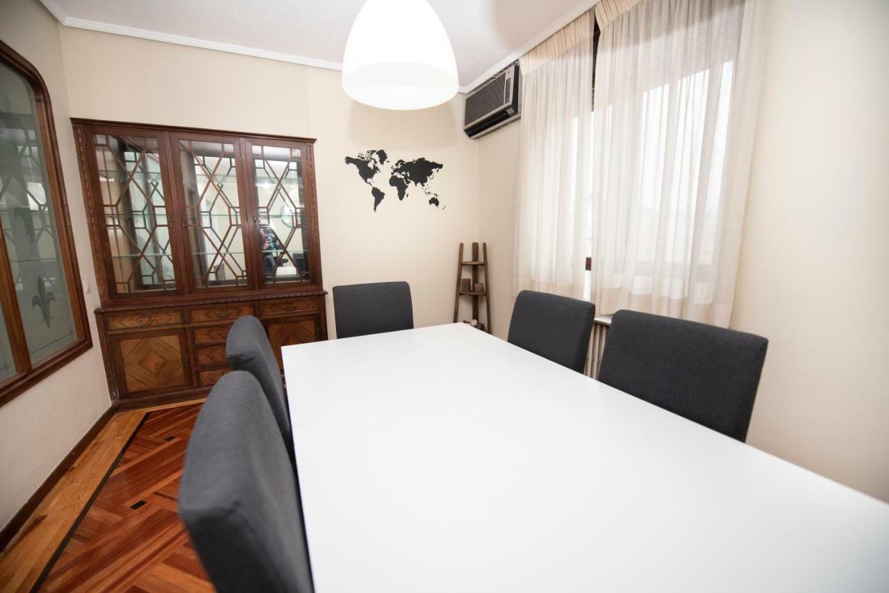 Espacios Blanco Santiago - Con Parking. Apartamento *